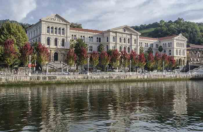 Vizcaya - Bilbao - universidad de Deusto 2.jpg